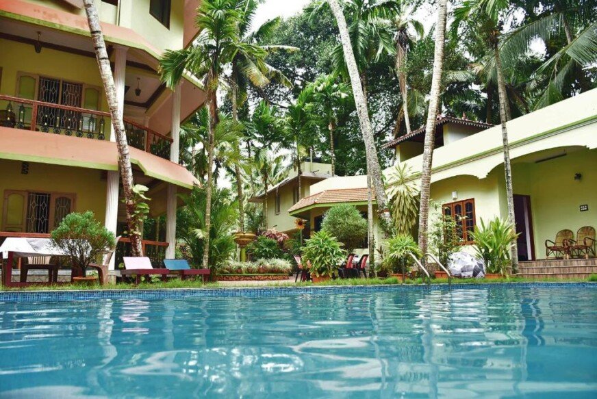 Ideal Ayurvedic Resort Kovalam pool